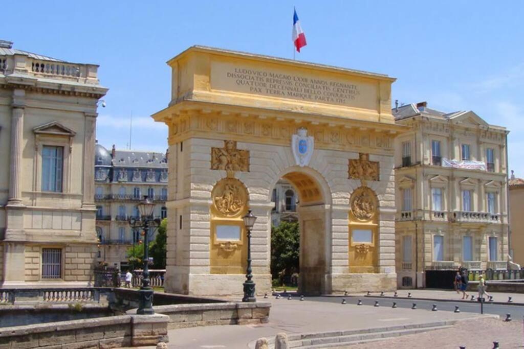 Bel Appartement Dans Le Centre Historique De Montpellier Extérieur photo